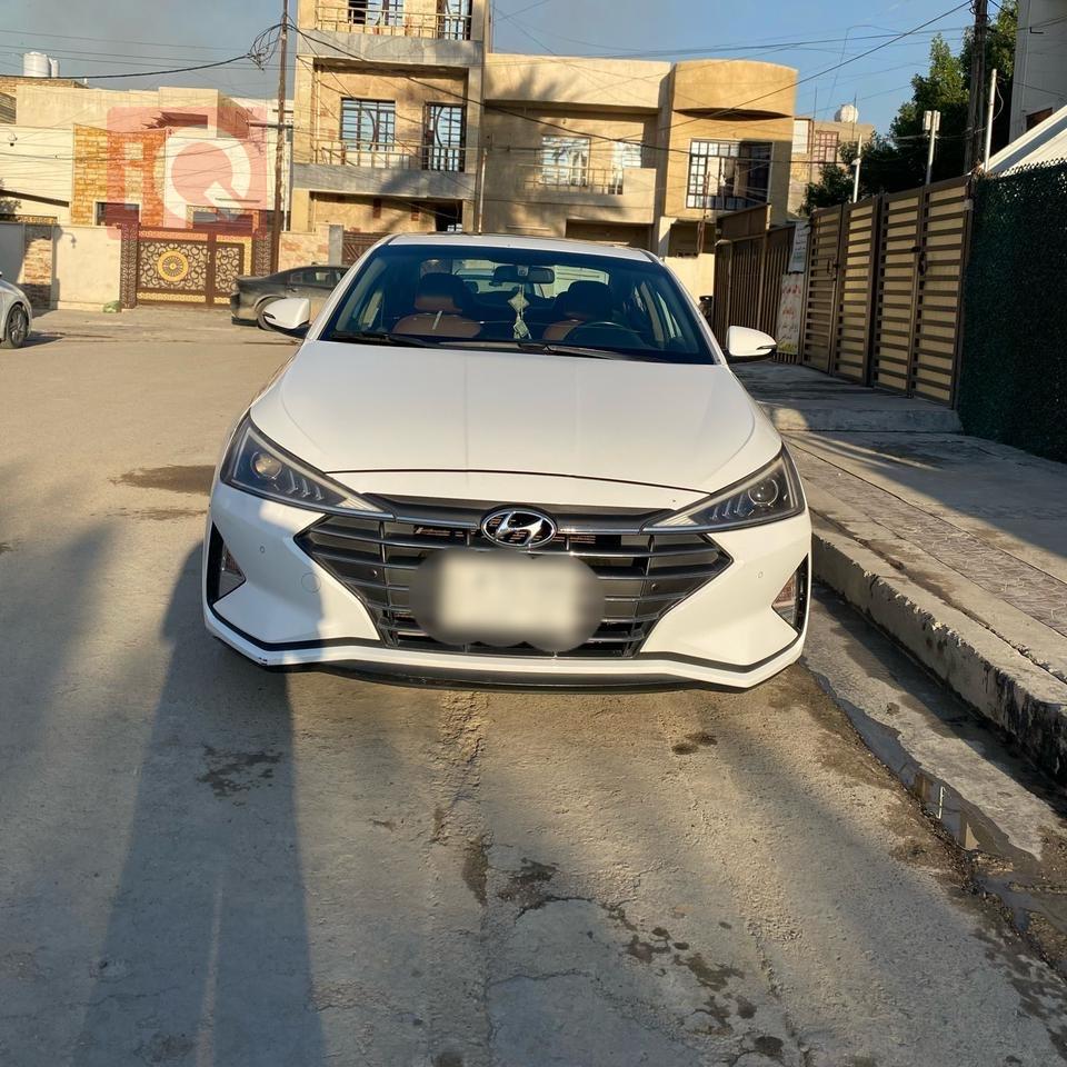هیوندای ئەلەنترا